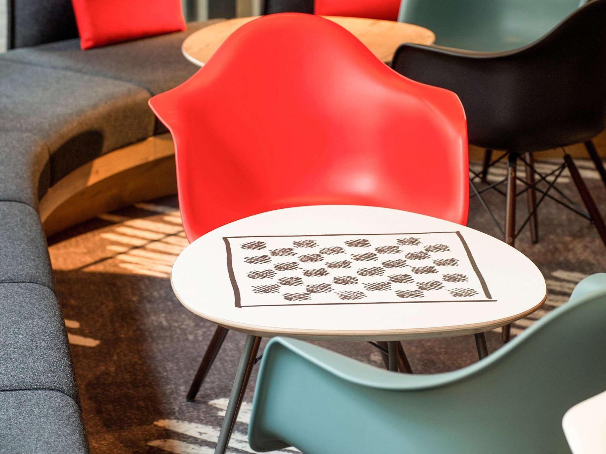 Отель Ibis Angouleme Nord Champniers  Экстерьер фото