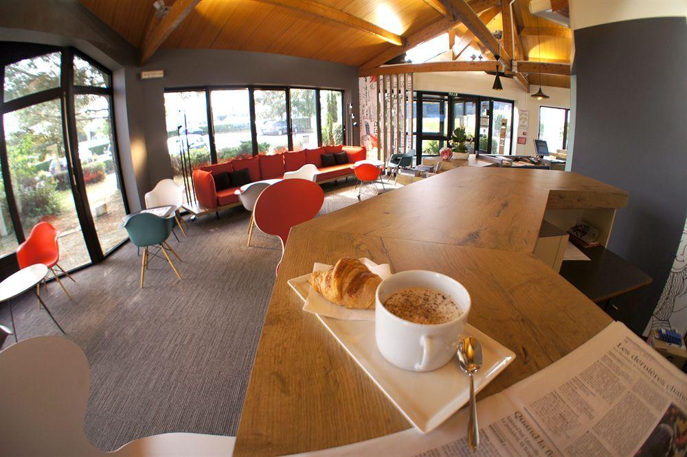 Отель Ibis Angouleme Nord Champniers  Экстерьер фото